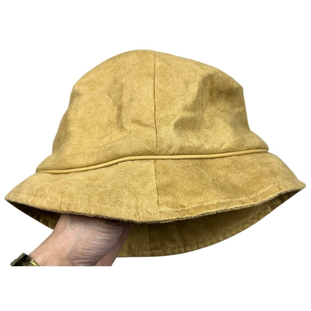 Betmar Tan Faux Suede Piping Lined Foldable Travel Cloche Bucket Hat